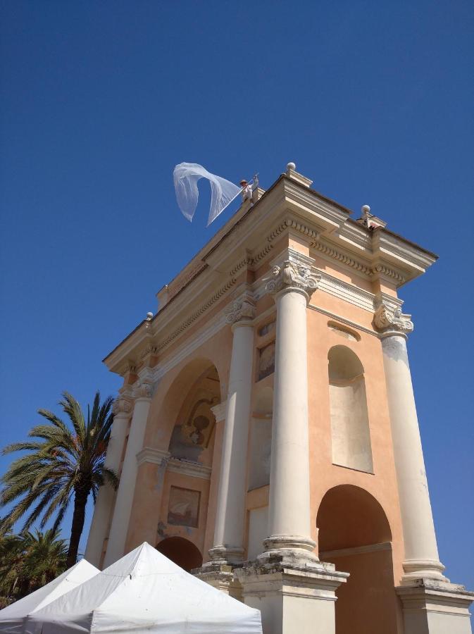 Casa Mariuccia A Due Passi Dal Mare Apartment Finale Ligure Exterior foto